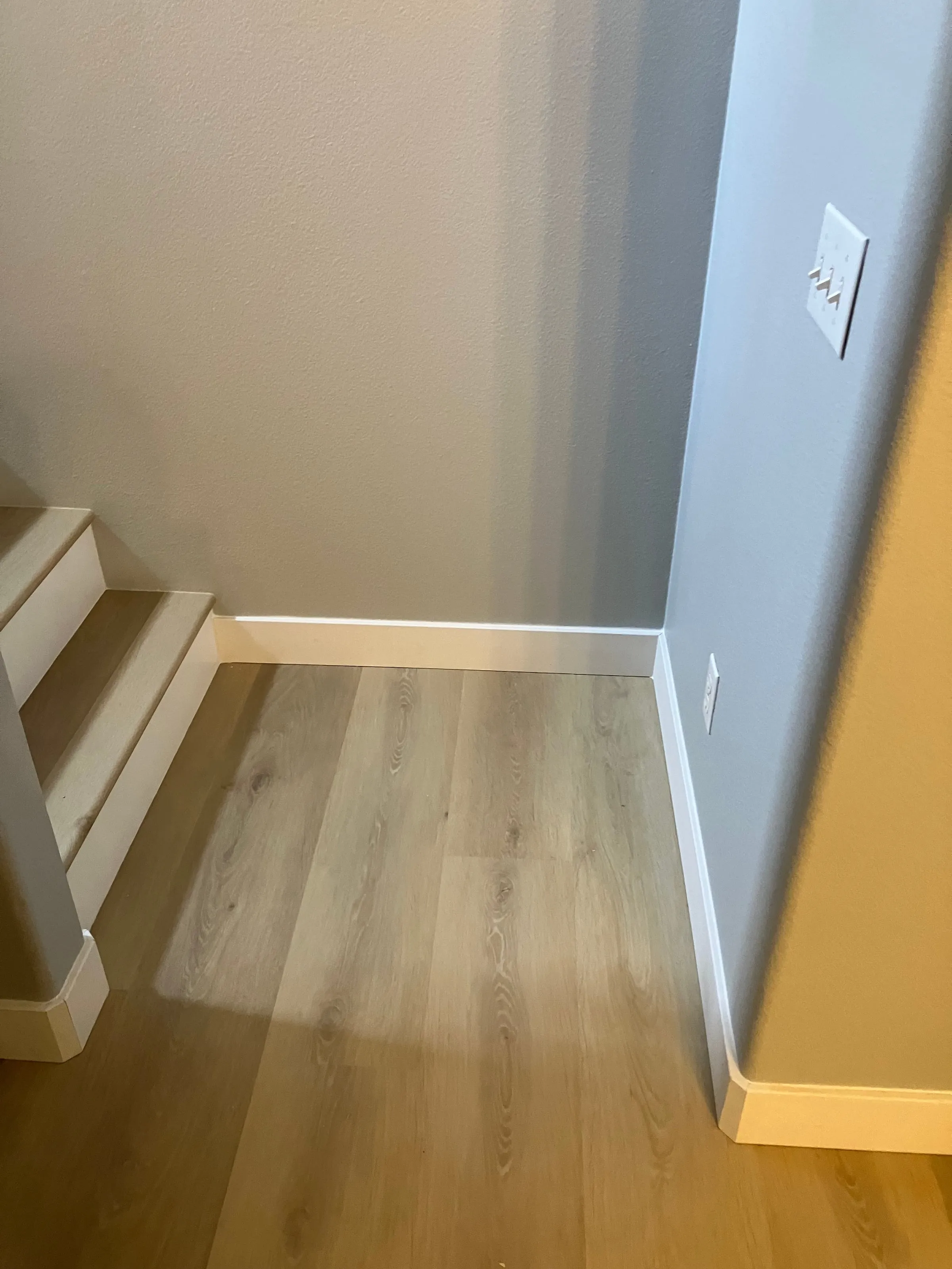 完工 — 转角与收边