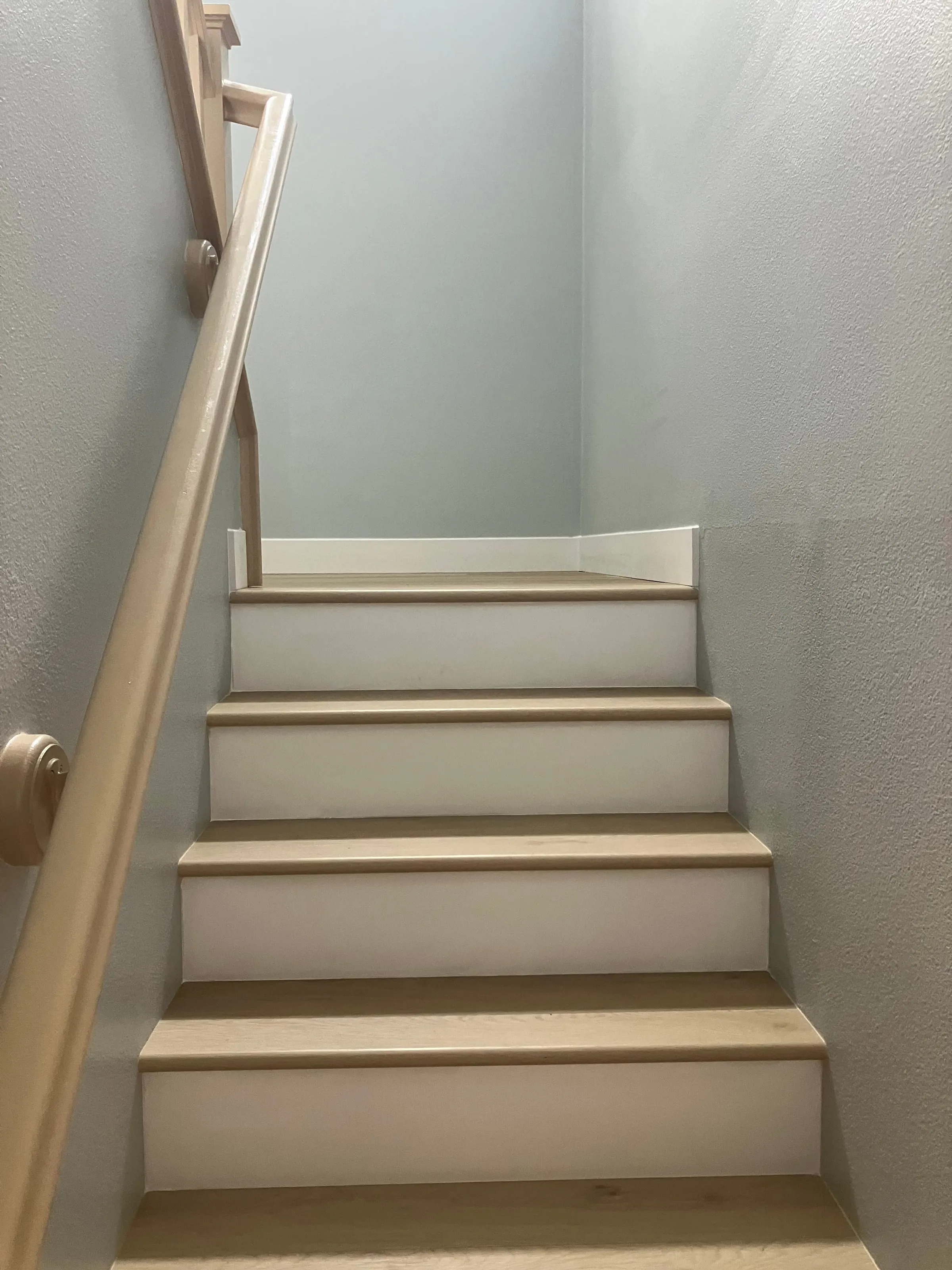 完工 — 顶部收口